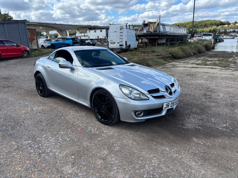Silver 2009 Mercedes-Benz SLK 1.8 SLK200K Convertible 2dr Petrol Tiptronic Euro 4 184 ps in Rochester